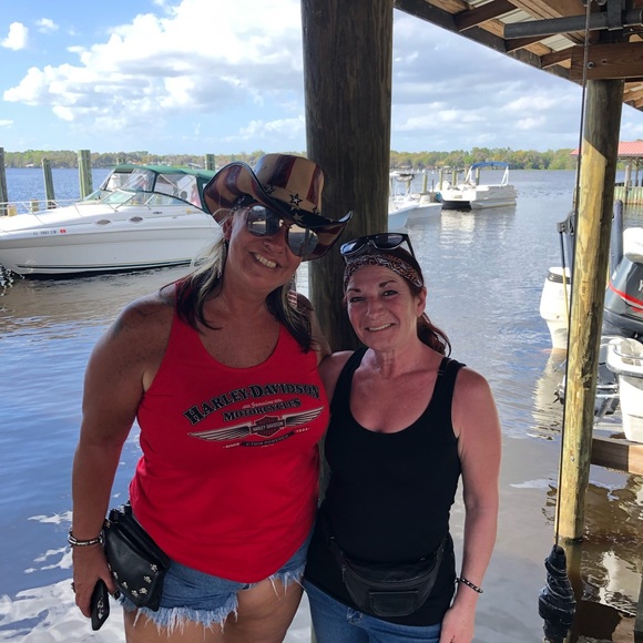 Double Shot of D Share Show - Picture 5 of 13